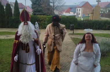 5. 12. Školou chodí Mikuláš